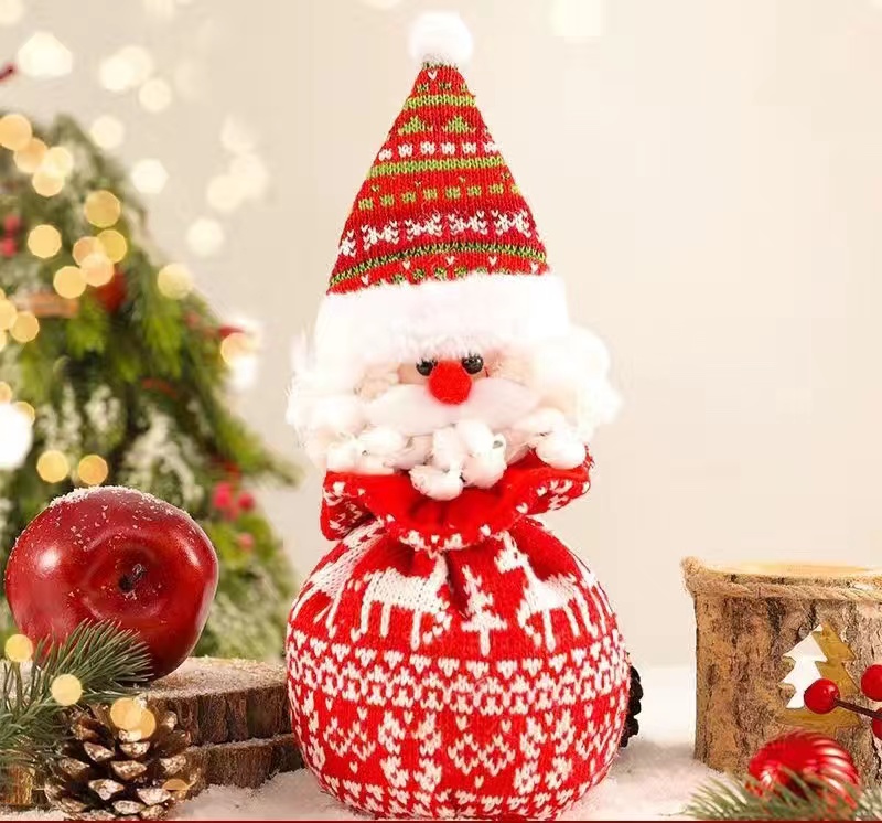 Apple Tote With Christmas Decorations